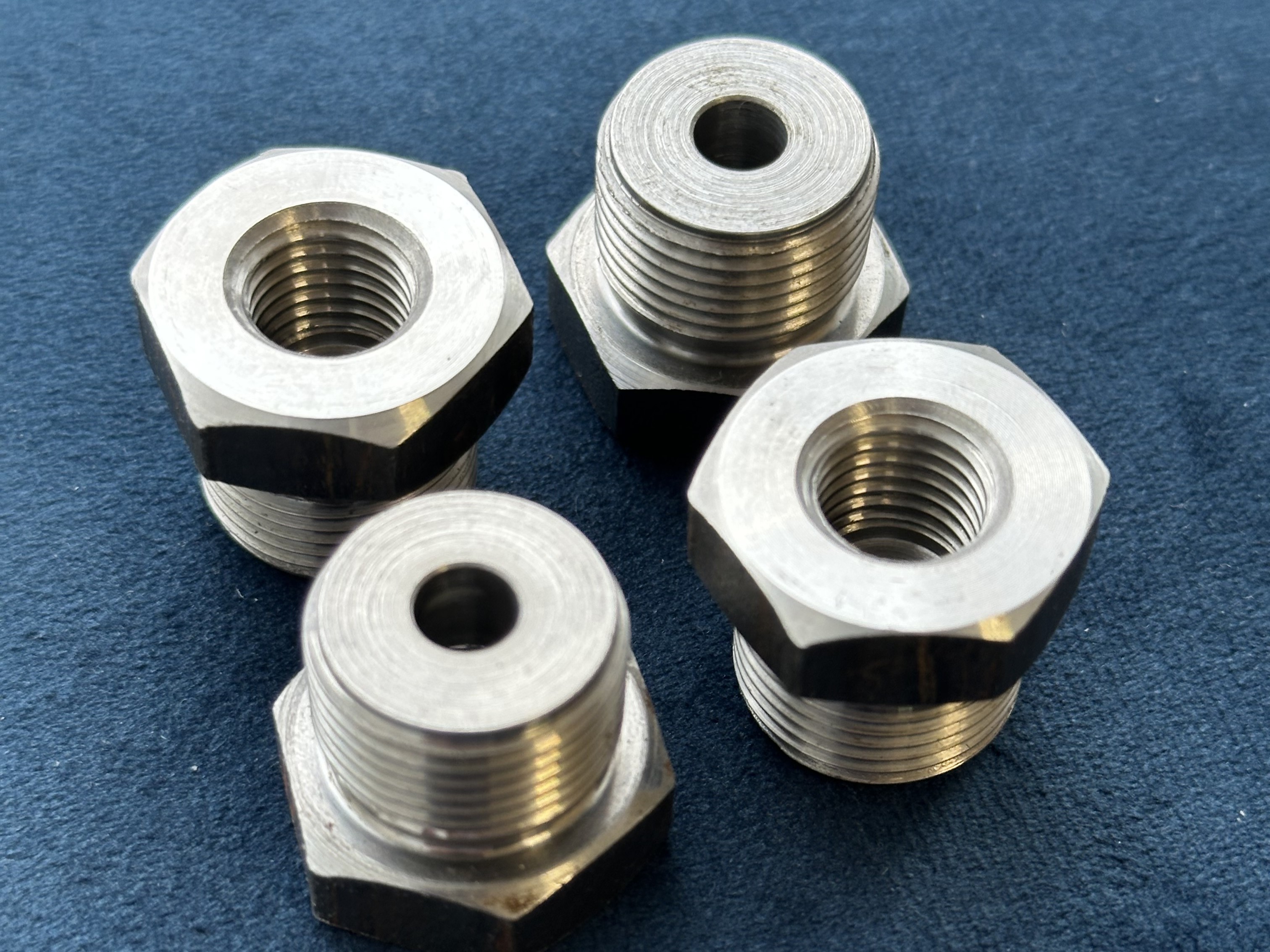 10.007.6.S20.0 Переходник д/манометра М12х1,5 внутр. - М20х1,5 наружн. Ст20, без покрытия